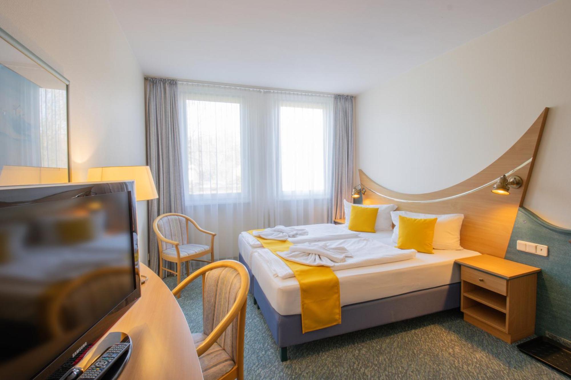 Seehotel Bollmannsruh Päwesin Kültér fotó