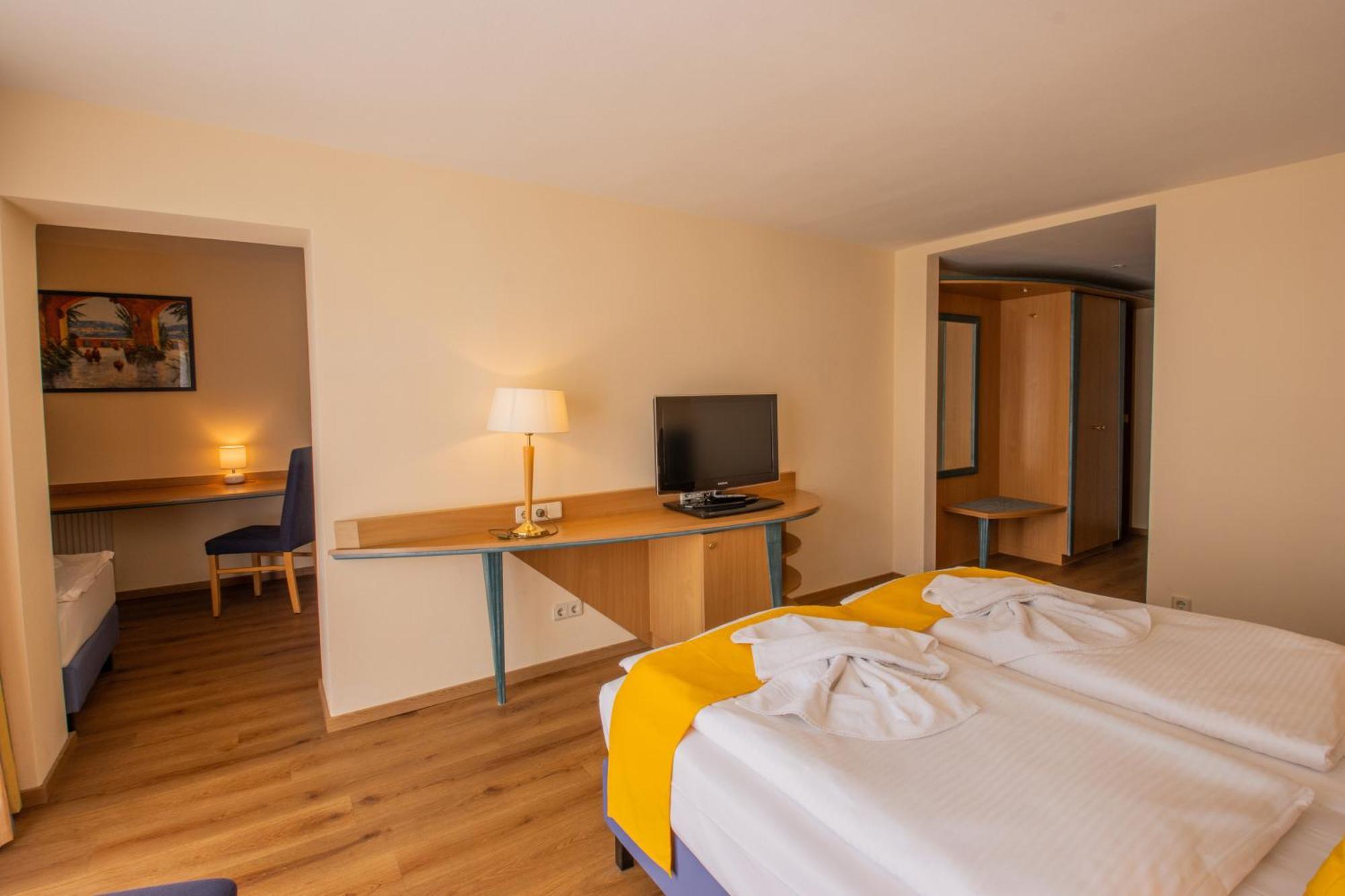 Seehotel Bollmannsruh Päwesin Kültér fotó